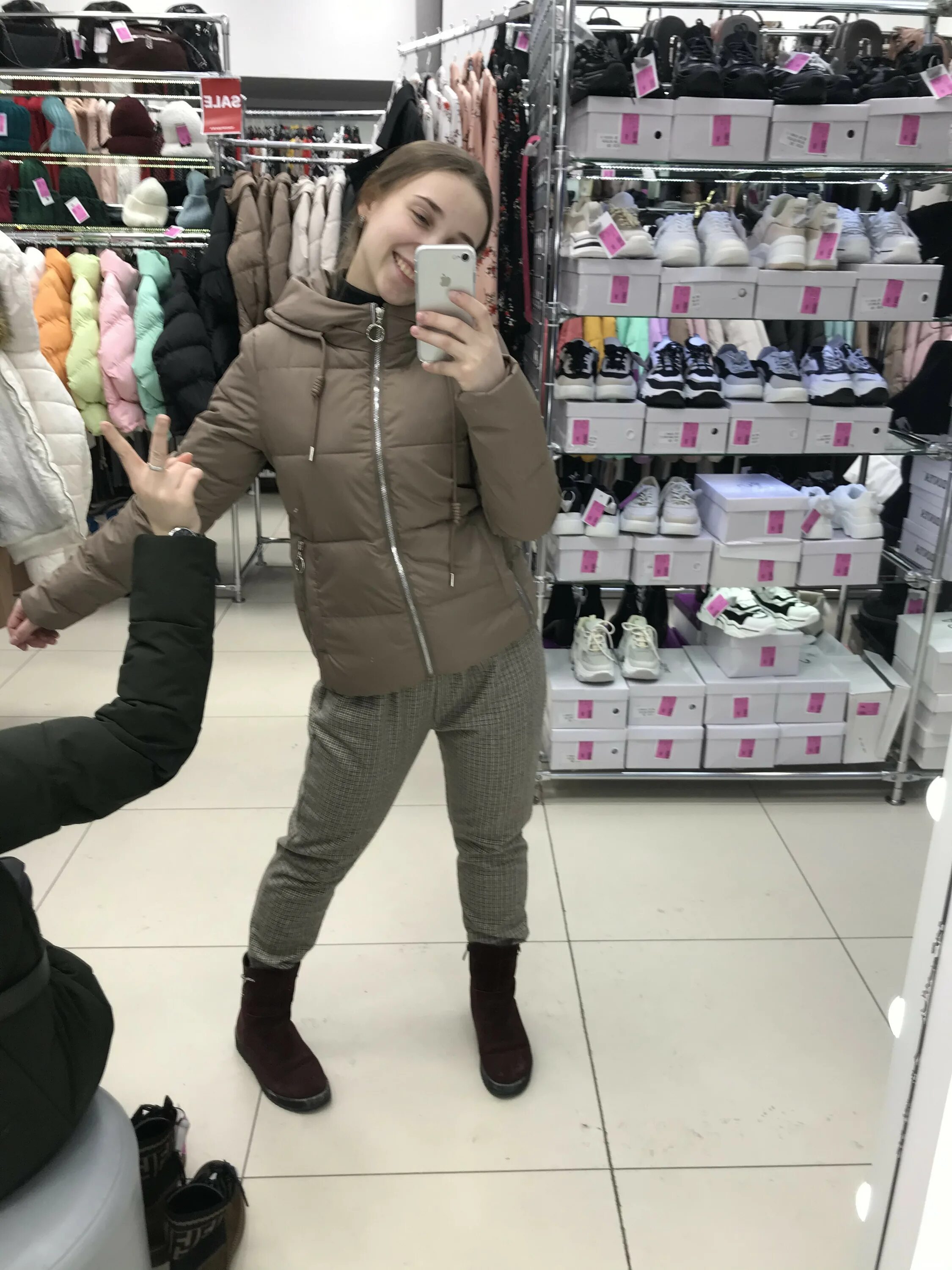 Shopdaanna просп карла маркса 18 фото SHOPDAANNA, сеть шоурумов женской одежды и обуви в Омске - отзыв и оценка - Lyud