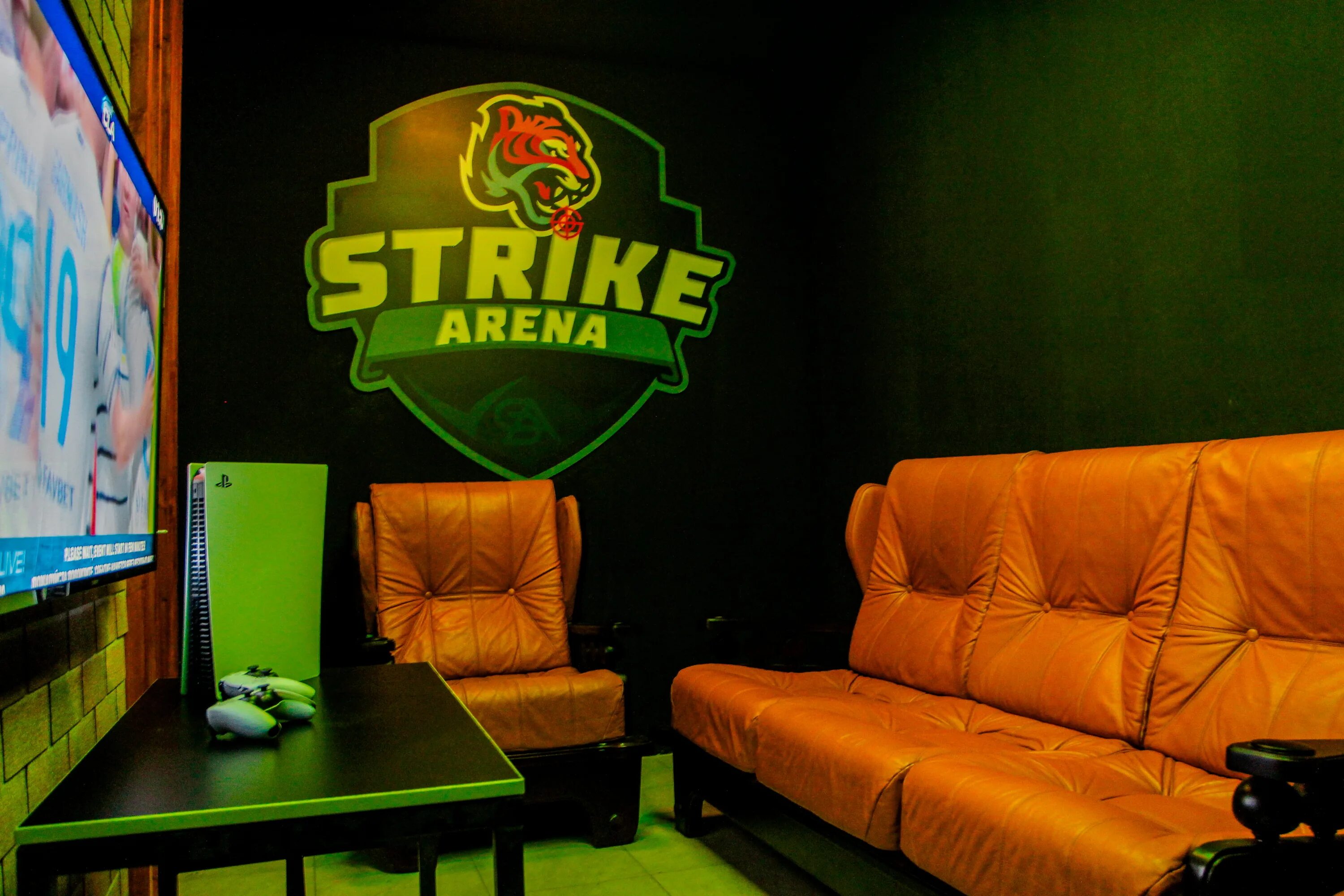 Strike arena просп академика сахарова 51 фото Фото: Strike Arena, компьютерный клуб, 30А, микрорайон Давыдовский-3, Кострома -