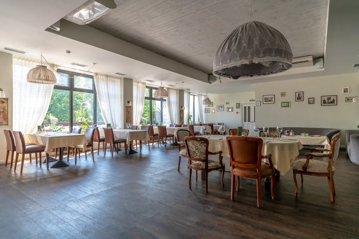 Stroganoff bar grill приморское ш 418 фото Ресторан "Stroganoff Bar & Grill" / "Строганов бар и гриль", Санкт-Петербург: бр