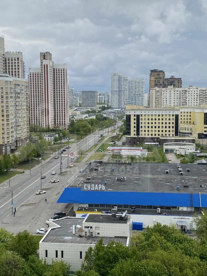 Suly юго западная ул 18 фото Продажа трёхкомнатной квартиры Москва, метро Юго-Западная, улица Покрышкина 11, 