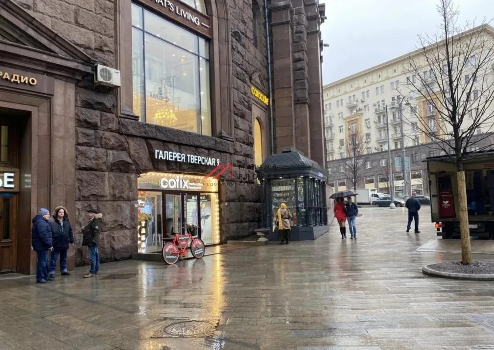 Sun season тверская ул 15 фото Продажа помещения с арендаторами на Тверской