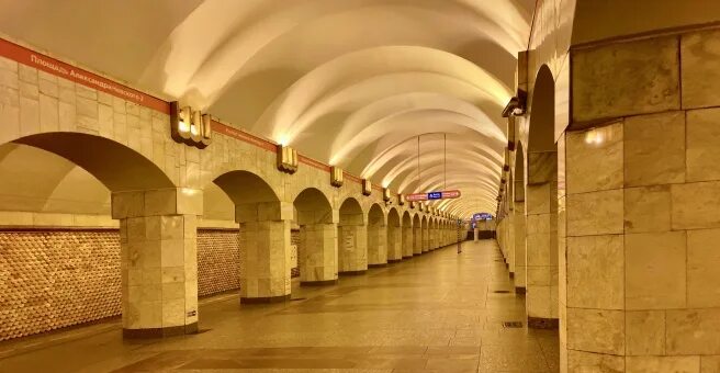 Suntime площадь александра невского 2 фото Станция метро Площадь Александра Невского-2, Четвёртая линия в Санкт-Петербурге 