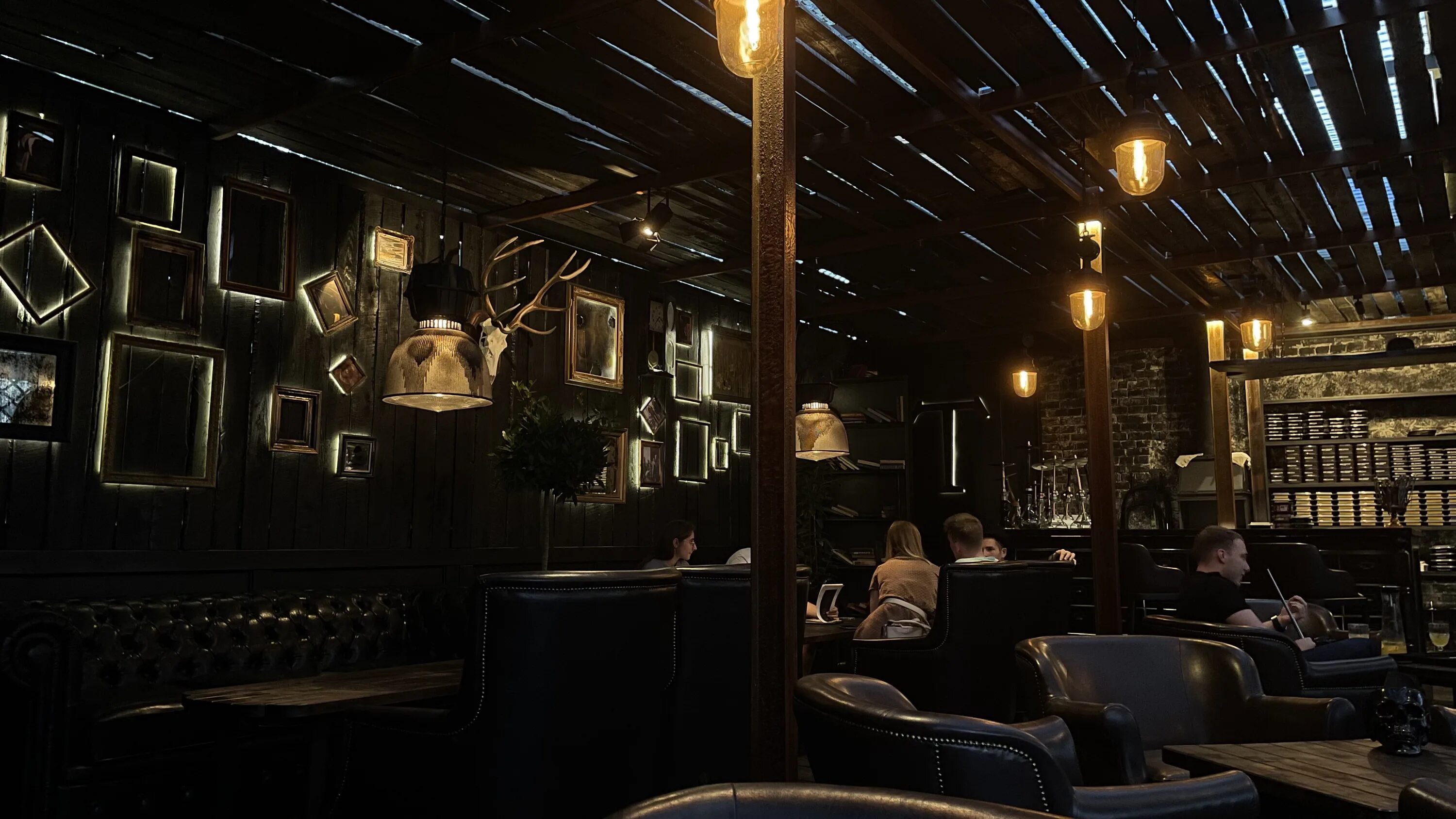 Tangiers lounge ул чапаева 4а минск фото Особенности кальян-бара Tangiers Lounge в Краснодаре, Красная улица, 113 - Яндек