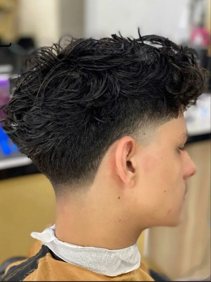 Taper fade стрижка длинная Pin on Quick Saves Taper fade short hair, Faded hair, Taper fade curly hair