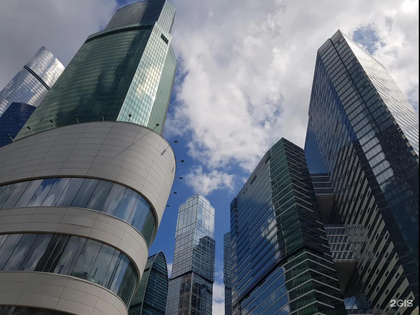 Tatika пресненская наб 2 москва фото Парковка МФК IQ-квартал, Только для резидентов, Пресненская набережная, 10 ст2, 