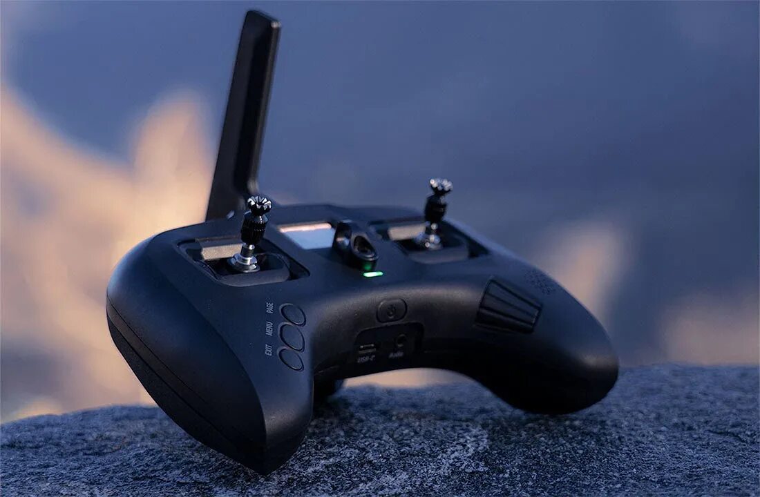 Tbs tango 2 подключение Пульт управления TBS Tango 2 Standard V4 купить в Москве в интернет-магазине MyD