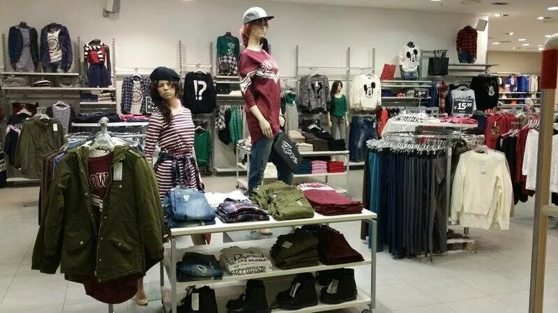 Terranova outlet ул карла маркса 10 фото Terranova, магазин одежды, Via Locri, 8, Джоя-Тауро, Италия - Яндекс.Карты