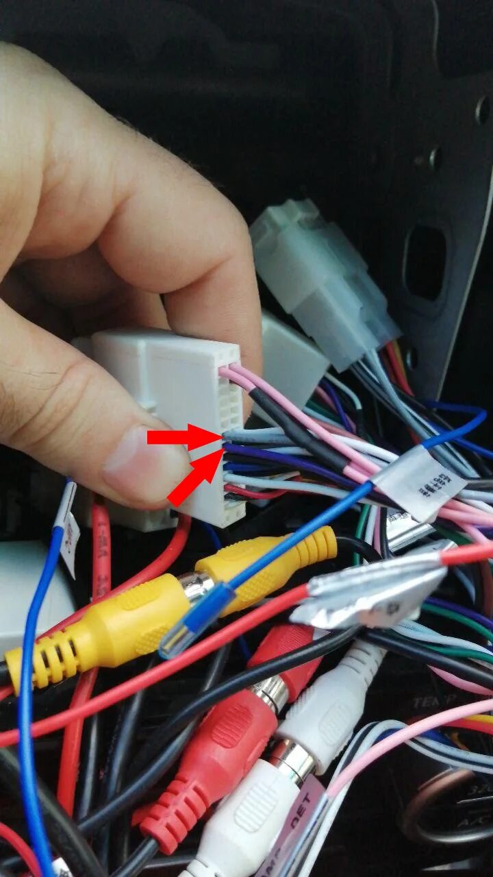 Teyes подключение кнопок руля TEYES CC2 кнопки руля напрямую, остальное через CAN BUS - Toyota Camry (XV50), 2