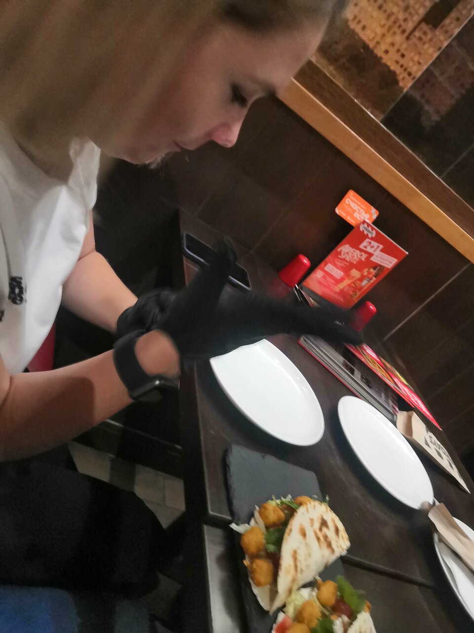 Tgi fridays химки микрорайон икеа 1 фото Фото: Tgi Fridays, ресторан, Химки, микрорайон ИКЕА, 1 - Яндекс Карты