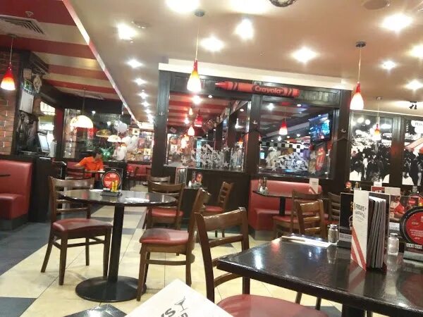 Tgi fridays химки микрорайон икеа 1 фото TGI Fridays, +7 968 666-92-27, Ереван Плаза, Большая Тульская ул., 13, Moscow, र