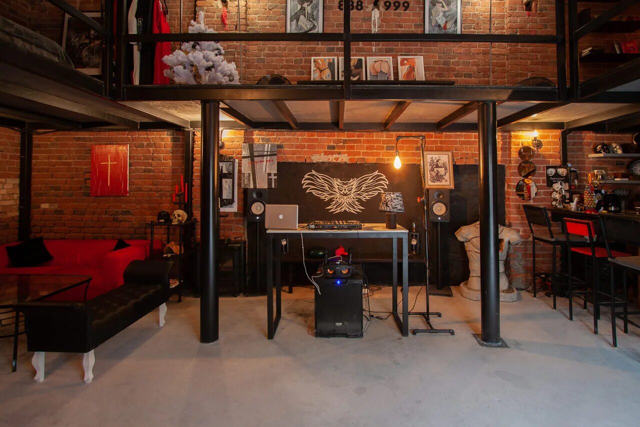 The loft трактовая ул 19 фото Rent Art Union Двухуровневый арт-лофт near Площадь Ильича metro station at a low