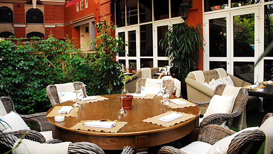 The сад terrace трудовая ул 2б фото Panorama: The Sad, restaurant, Moscow, Yakimanskaya Embankment, 4с1 - Yandex Map