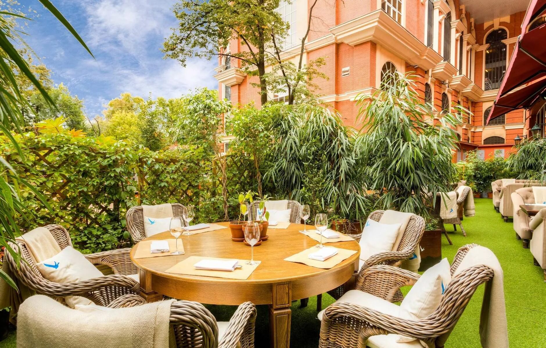 The сад terrace трудовая ул 2б фото Шеф The Сад о том, как стать лучшим в своем деле * INMYROOM FOOD