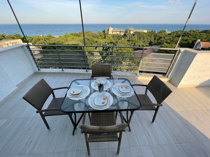 The тerrace набережная ул 2м фото Varna Vacation Rentals with Lake Access - Bulgaria Airbnb