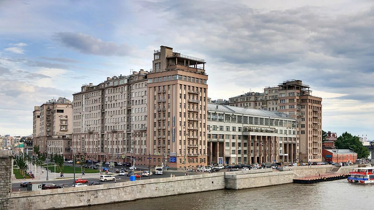 The тerrace набережная ул 2м фото Купить 3-комнатную квартиру, 71.6 м² по адресу Москва, улица Серафимовича, 2, 2 