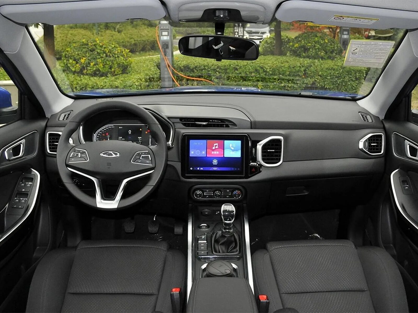 Tiggo 4 фото салона Фото Chery Tiggo 4 (2018 - 2020) поколение I - Chery Tiggo 4 2018 салон