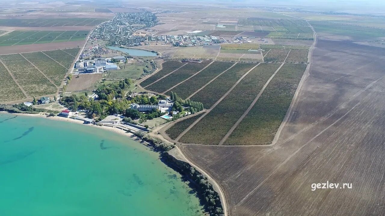 Toil ул свидерского 1в село угловое фото Село Угловое Бахчисарайский район, Крым, с высоты птичьего полета - YouTube