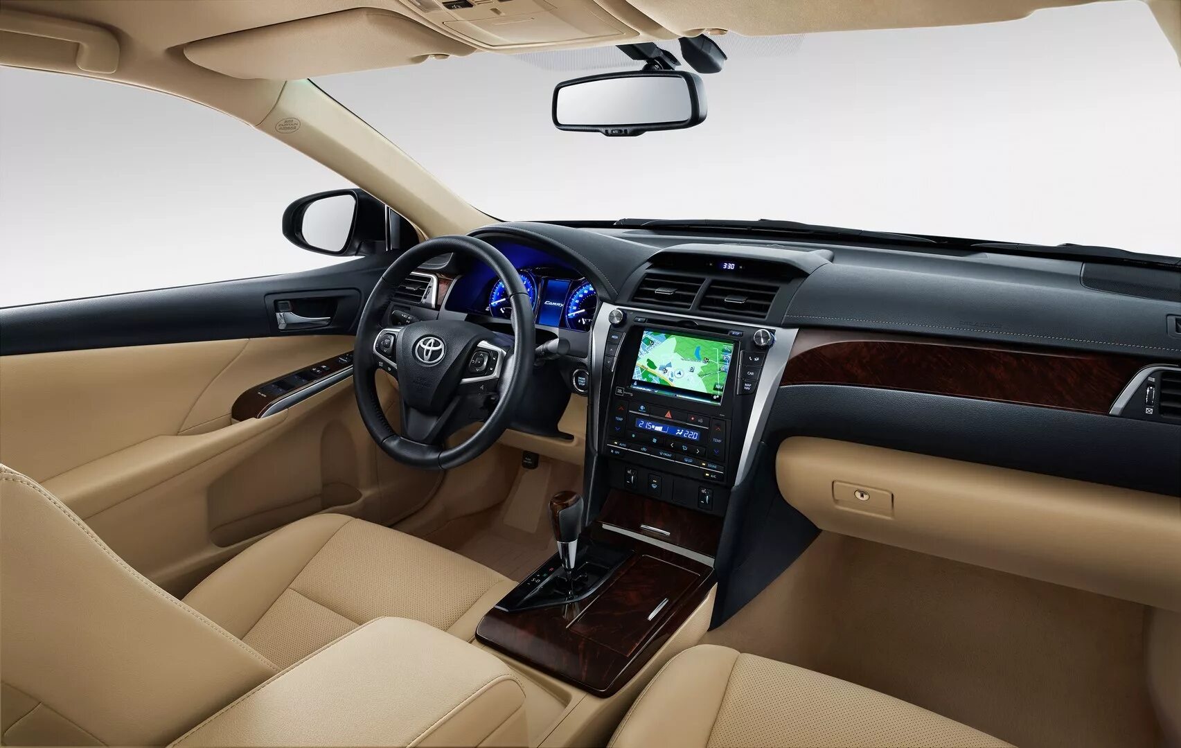 Toyota camry фото салона В России официально продали 300 тысяч Toyota Camry. С учетом серого импорта - ещ