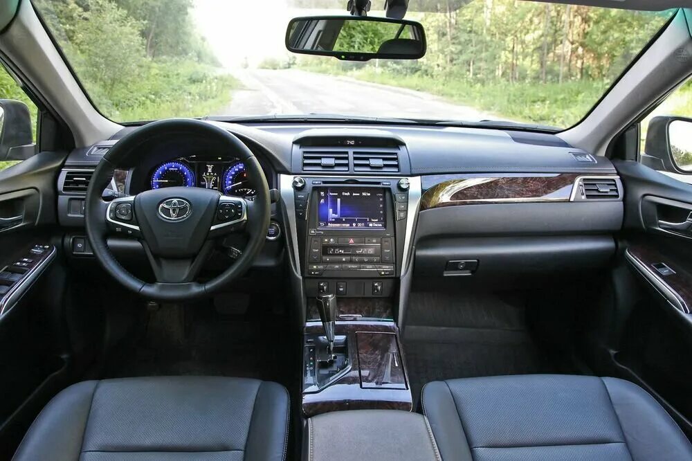 Toyota camry фото салона Такси мерседес в Рязани: 4 водителя пассажирского транспорта со средним рейтинго