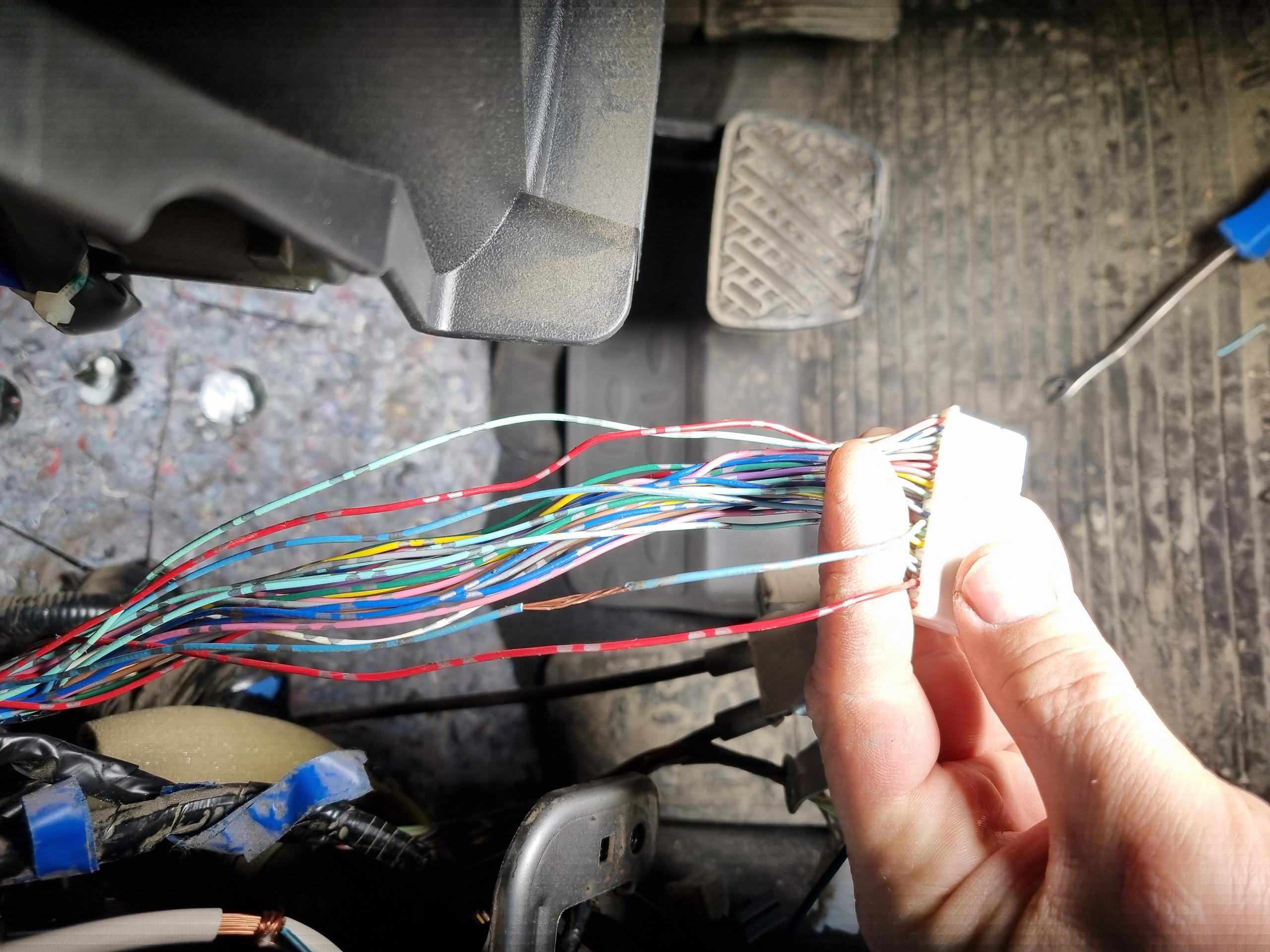 Toyota hiace точки подключения сигнализации Nissan Juke, 2011 - 2020 (YF15), ключ / Отзывы о прошивках CAN / StarLine
