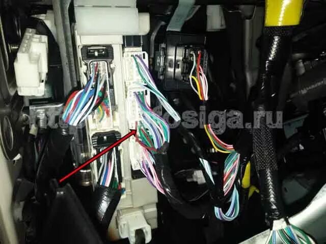 Toyota land cruiser prado 1998 точки подключения Установка автосигнализации Pandora 3910 на Toyota Land Cruiser Prado 150 - обход