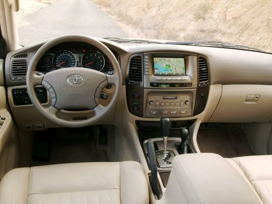 Toyota land cruiser салон фото Toyota Land Cruiser 100 2002 года выпуска для рынка США. Фото 10. VERcity