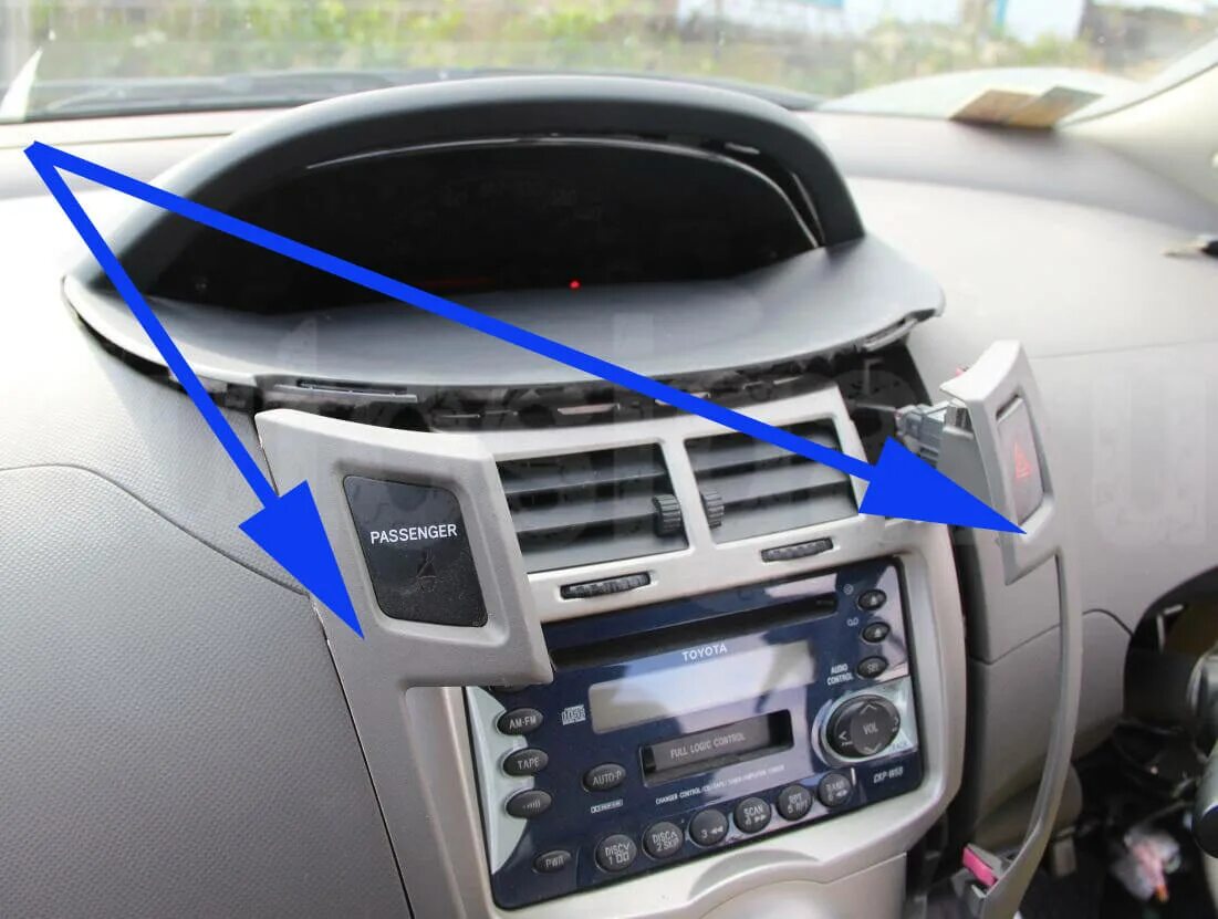 Toyota vitz точки подключения Установка автосигнализации на Toyota Vitz 2008 - Разборка и точки подключения