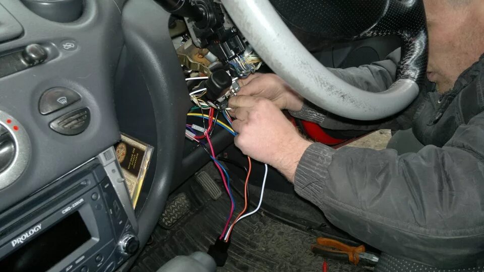 Toyota vitz точки подключения установка сигнализации с автозапуском - Toyota Vitz (10), 1,5 л, 2001 года элект