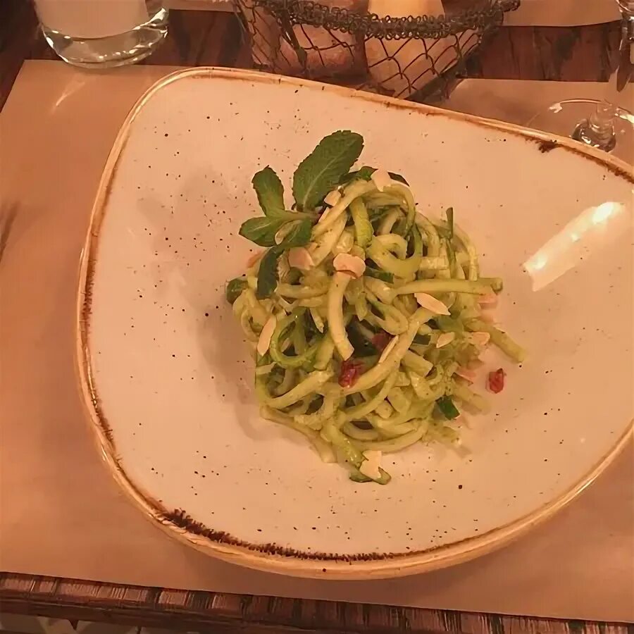Trattoria mozza лесная ул 7 фото Delicioso molho pesto (foto: Julia Vieira) - Picture of Mozza, Monte-Carlo - Tri