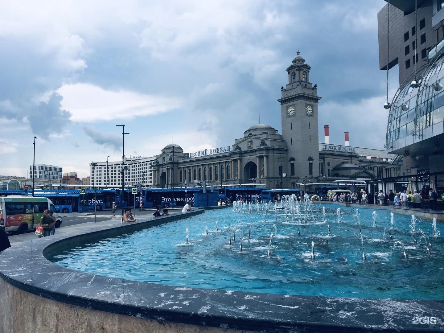 Trend island площадь киевского вокзала 2 фото Москва киевская площадь - Фото