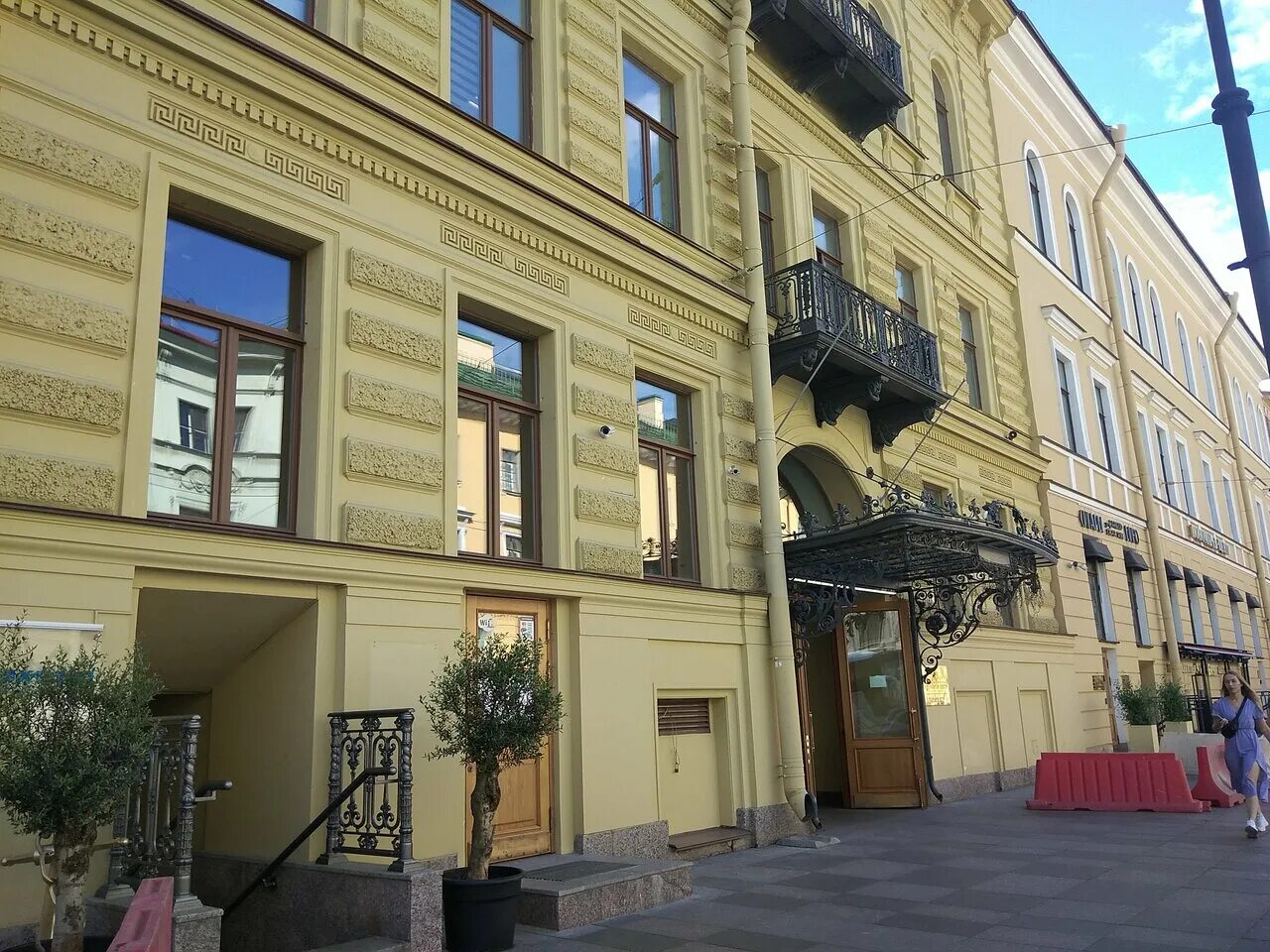 Trendagent малая морская ул 18 фото Особенности бизнес-центра Пономарёв-центр в Санкт‑Петербурге, Малая Морская улиц