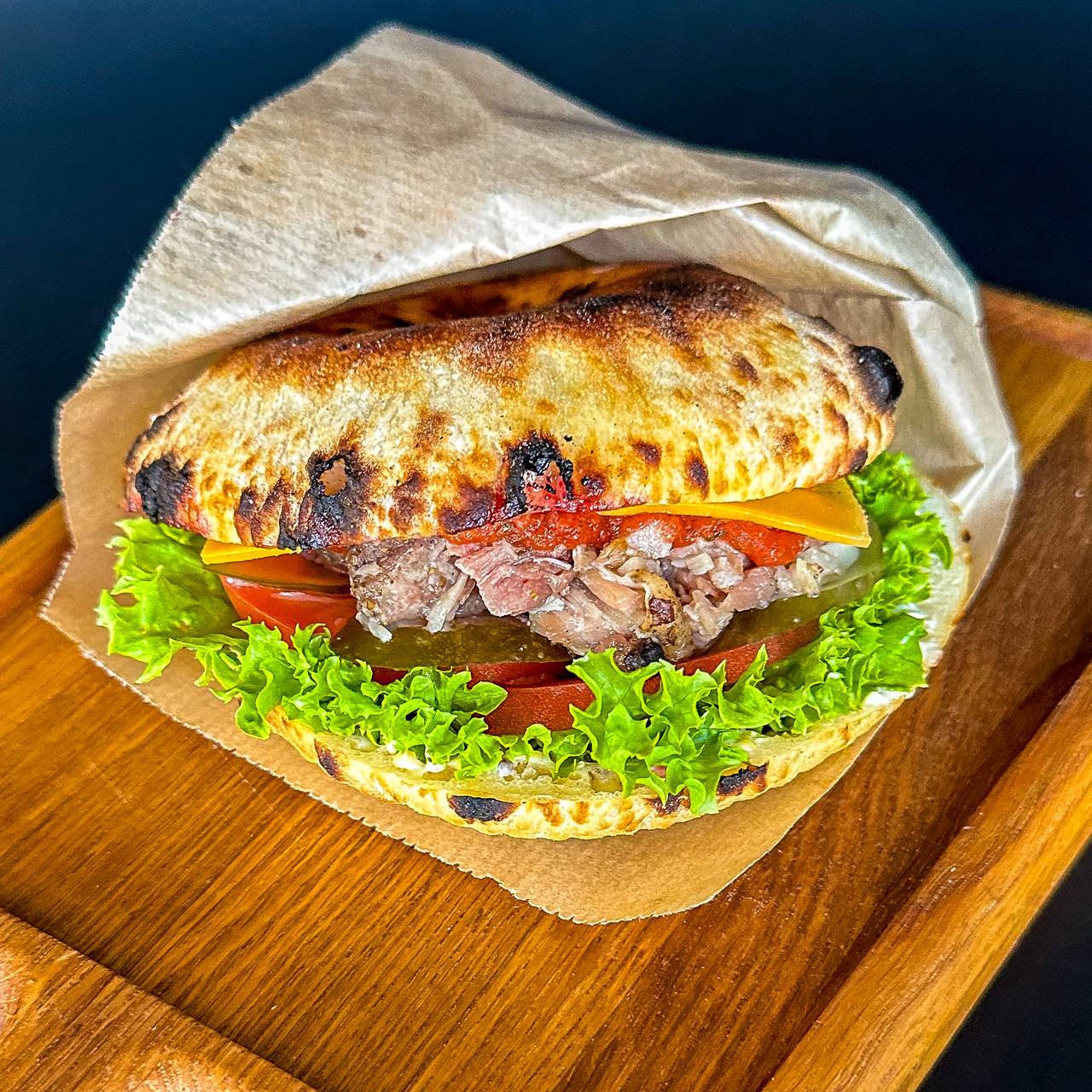 Troller pub таманская ул 24 анапа фото "Pork" Burger 280 гр