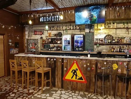 Troller pub таманская ул 24 анапа фото Коктейли, тусовки - Picture of Bar Fuzzz, Anapa - Tripadvisor