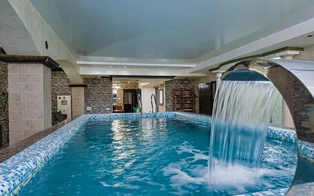 Troy ул 1 мая 131 краснодар фото Отель Троя 4* в Краснодаре 46 отзывов об отеле, цены и фото номеров - заброниров