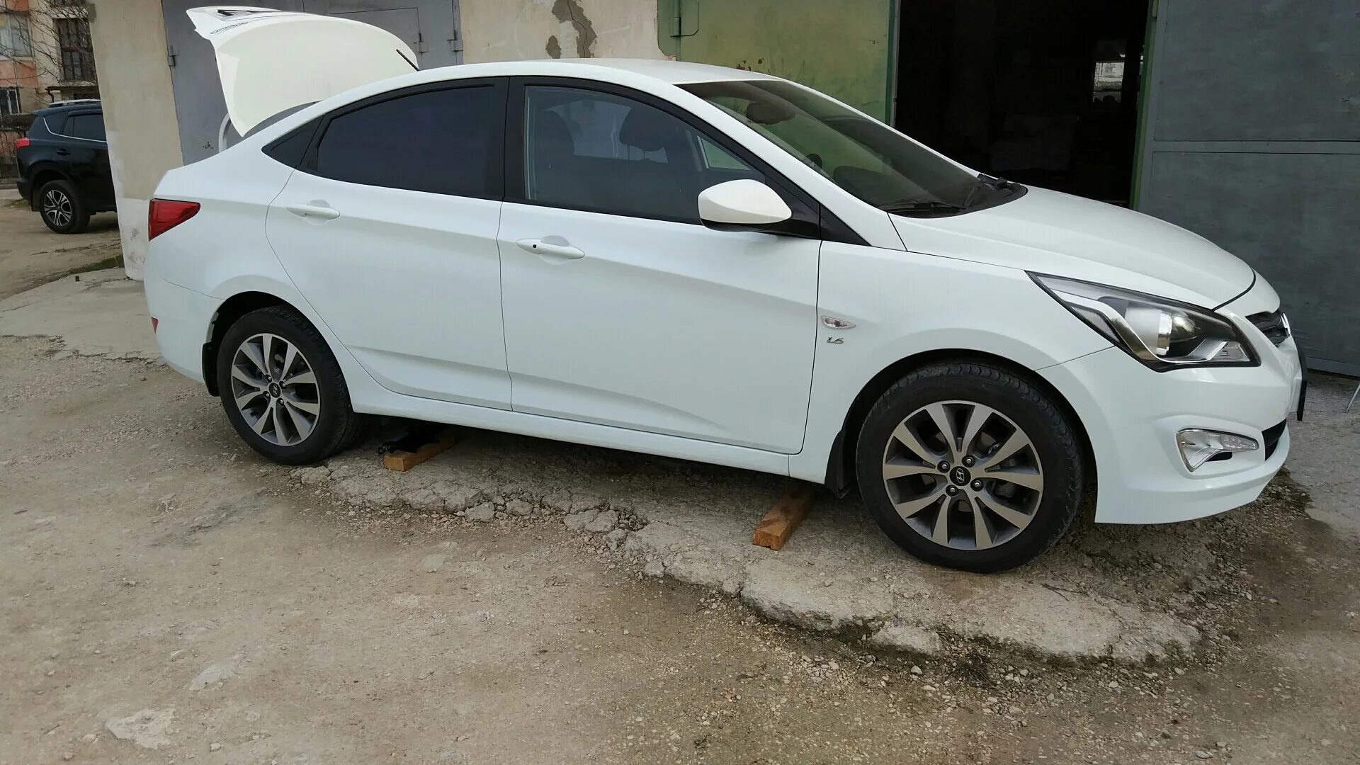 Ts7mekede на хендай солярис фото Весна пришла. - Hyundai Solaris, 1,6 л, 2015 года шины DRIVE2
