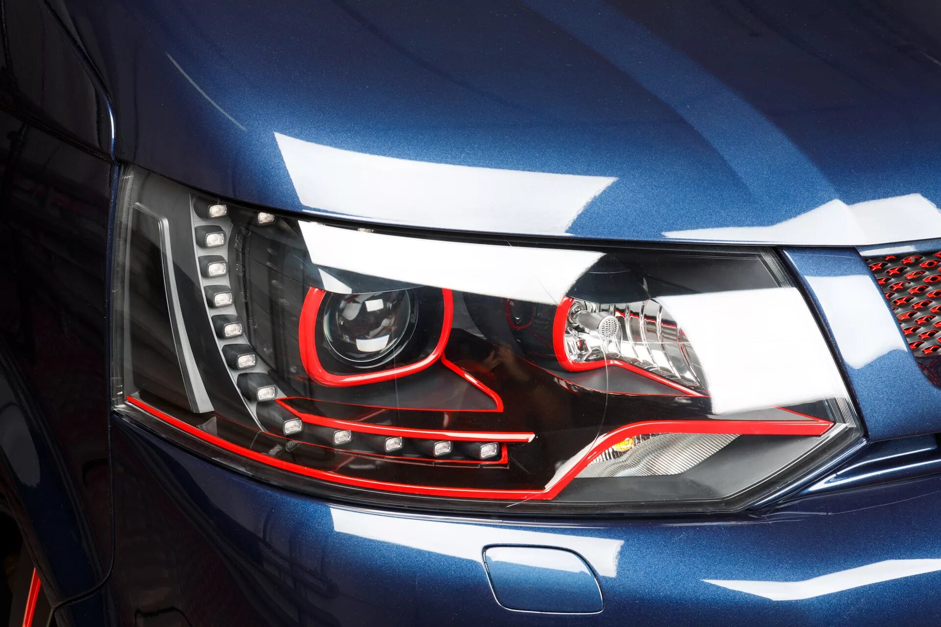 Tugella тюнинг фар Оптика должна быть выразительной))) - Volkswagen Caravelle (T5), 2 л, 2014 года 