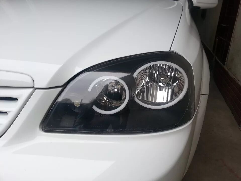 Tugella тюнинг фар Ангельские глазки - Chevrolet Lacetti Sedan, 1,8 л, 2011 года стайлинг DRIVE2