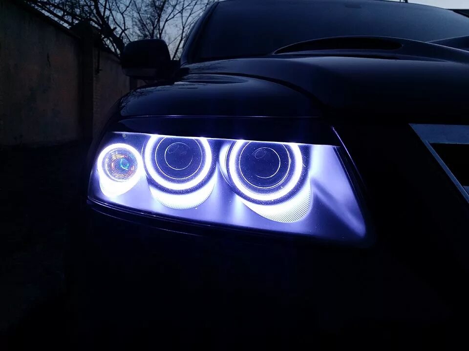 Tugella тюнинг фар Тюнинг фар на VW Touareg - YouTube