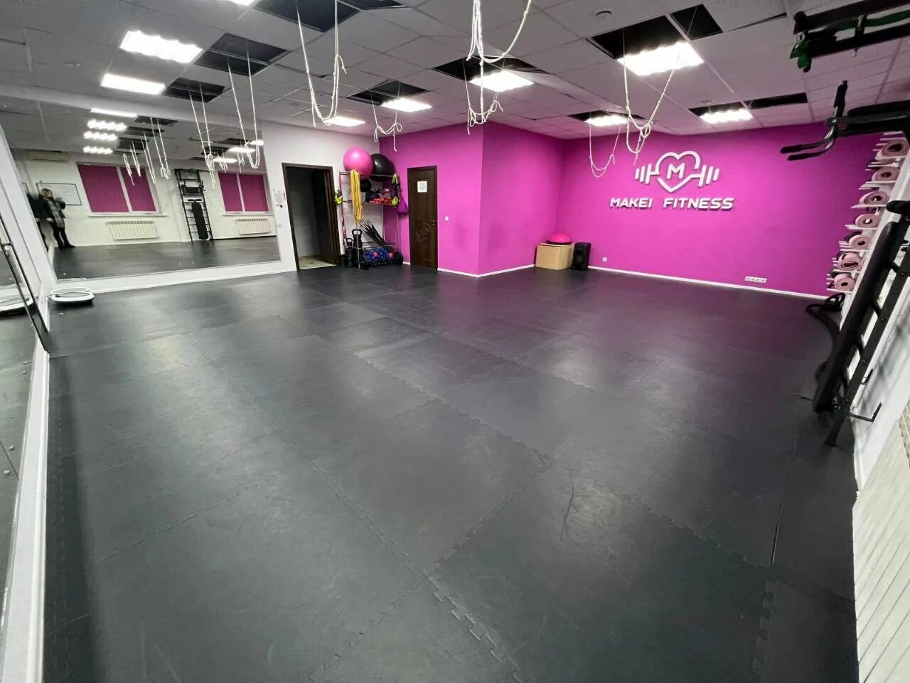 Ufit ул генерала иванова 1 фото Ufit, фитнес-клуб, Сиреневая ул., 18, стр. 1, Сургут - Яндекс Карты