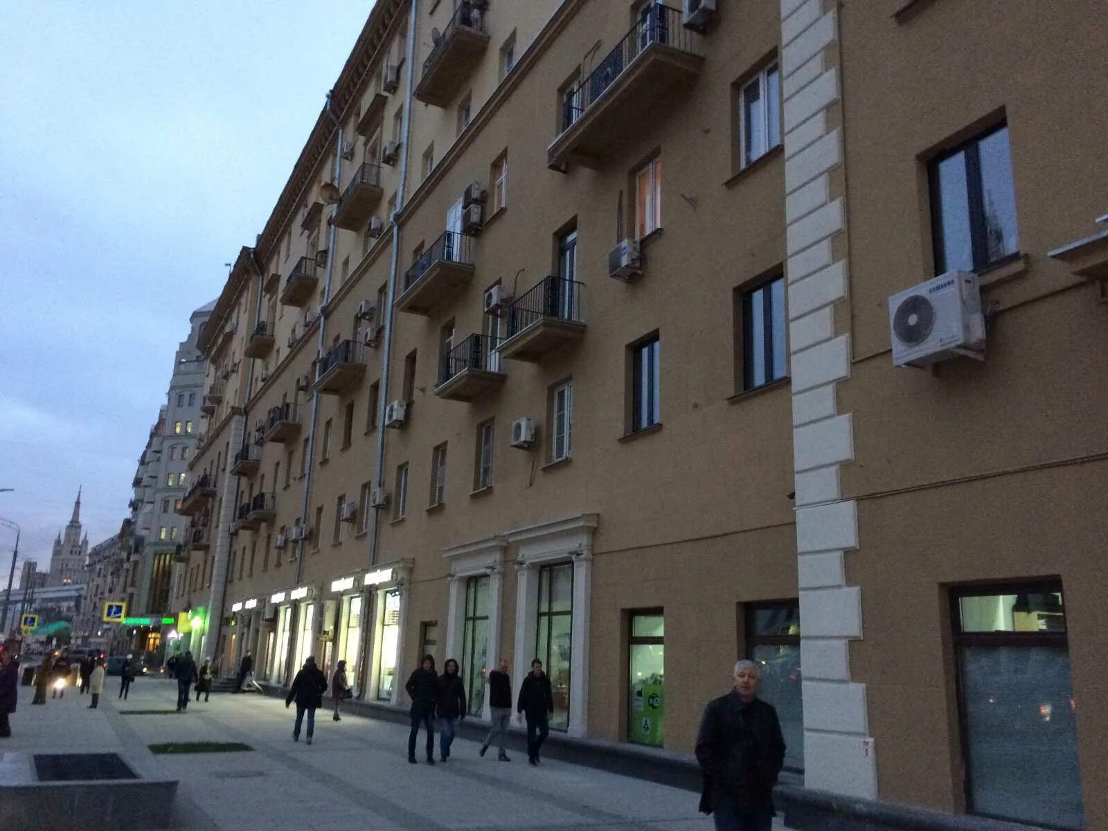Ultra большая садовая ул 94 фото Кондитерская "БРУСНИКА" - Большая Садовая, 1 в Москва - 2024 - заказ, адрес, тел