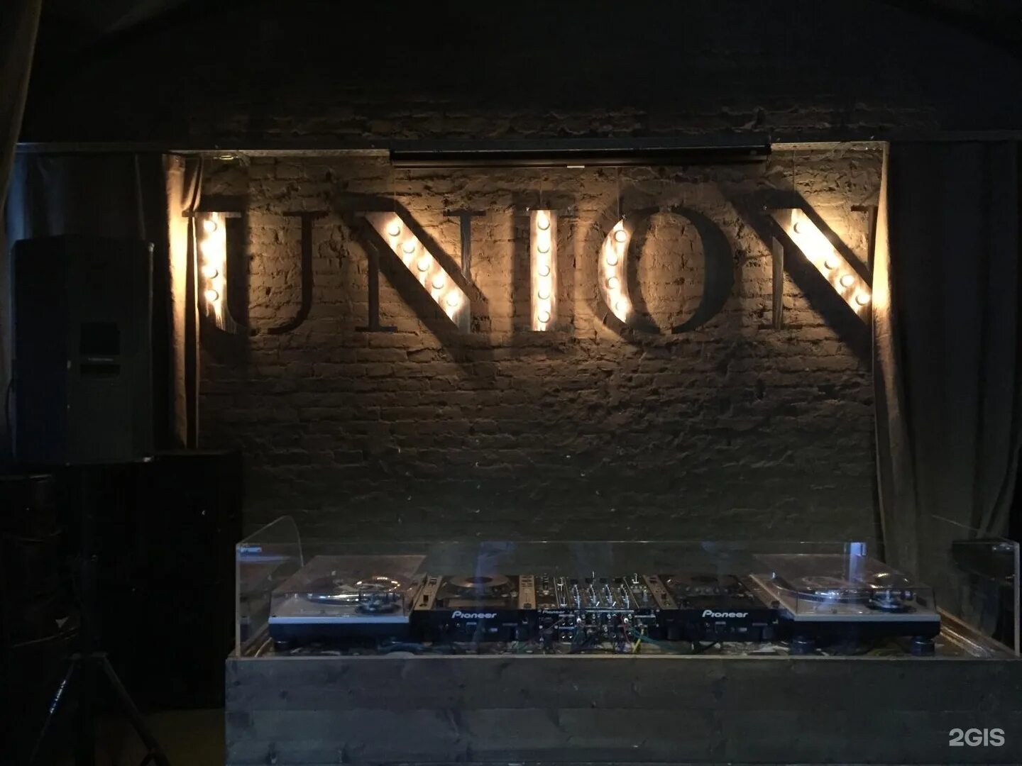 Union литейный просп 55 санкт петербург фото Union Bar & Grill, бар-клуб, Литейный проспект, 55, Санкт-Петербург - 2ГИС