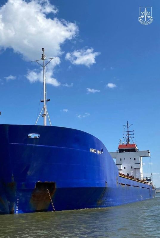 Usko mfu судно фото Погранслужба Украины отчиталась о конфискации воровстве сухогруза USKO MFU: - Ле