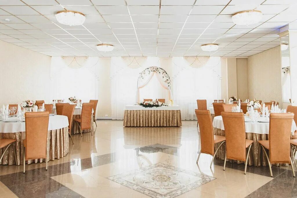 Valencia ул карбышева 70 казань фото Banquet hall Valensiya, banquet hall, City of Kazan, ulitsa Komissara Gabisheva,
