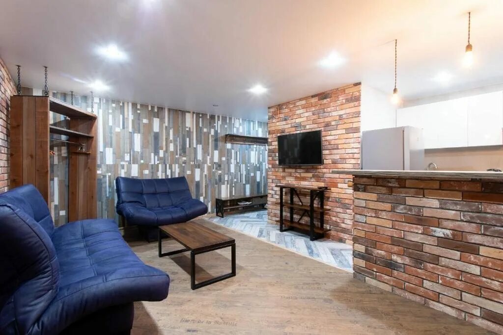 Van loft ул кирова 139 челябинск фото Отель Loft 3*, Челябинск, цены от 3300 руб. 101Hotels.com