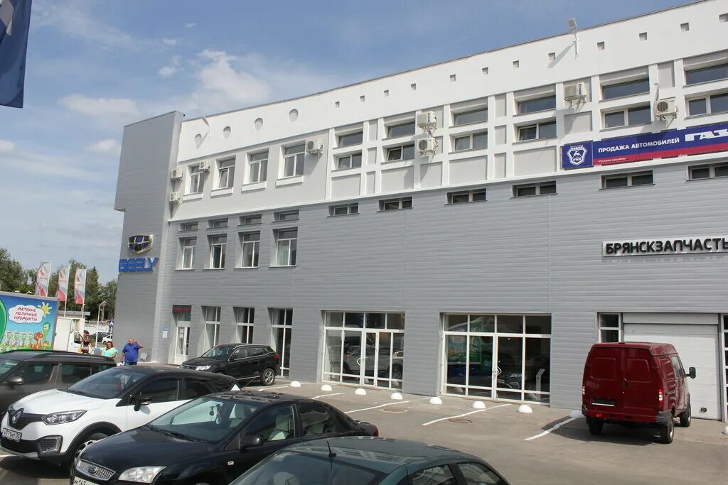 Variete просп станке димитрова 45 фото Gaz Sovetsky, car dealership, Bryansk, prospekt Stanke Dimitrova, 45 - Yandex Ma