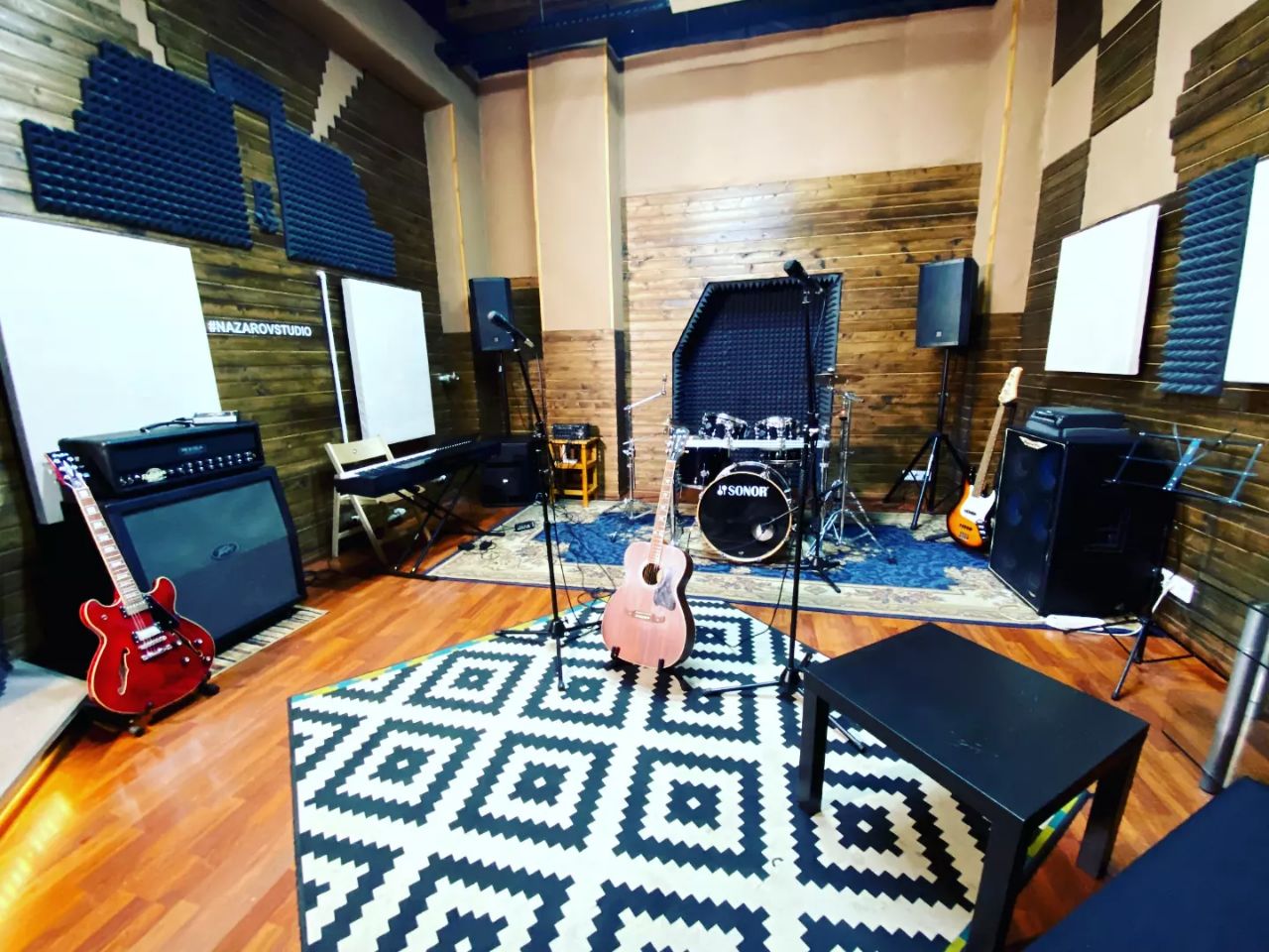 Varlet studio московская ул 19 фото Комната Честер - репетиционная база Nazarov Studio, Москва, м. Красносельская
