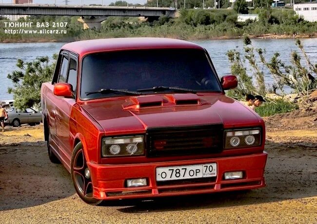 Vaz 2107 тюнинг Ищу воздухозаборник капота "бетмен" - Lada 210740, 1,6 л, 2007 года аксессуары D