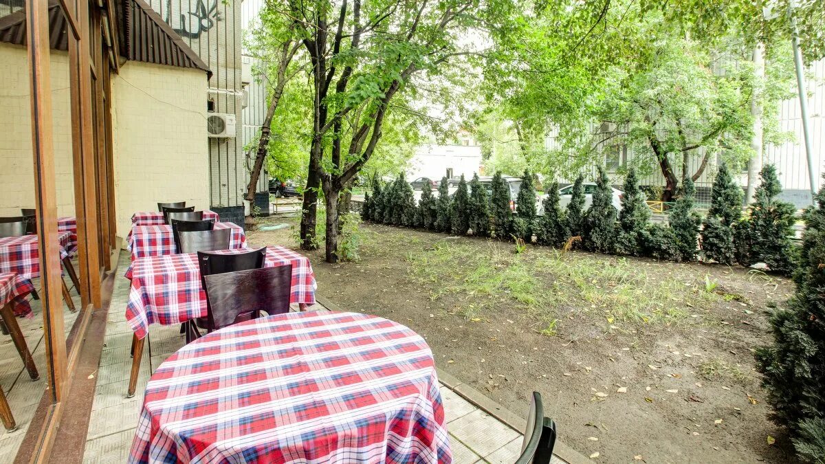 Veranda просп ленина 43 фото Летняя веранда - Ля кафе / Ля Кафе Гриль и Пицца / Le Cafe Grill & Pizza банкетн