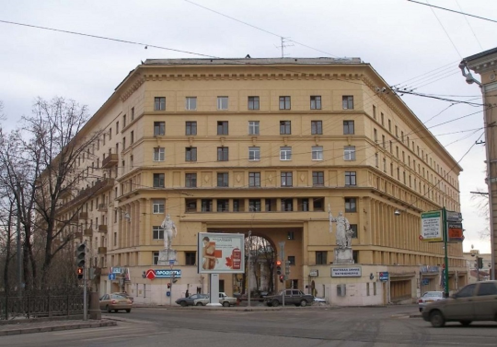 Verona подколокольный пер 16 2с2 москва фото Дом со скульптурами - Европа, Россия, Москва