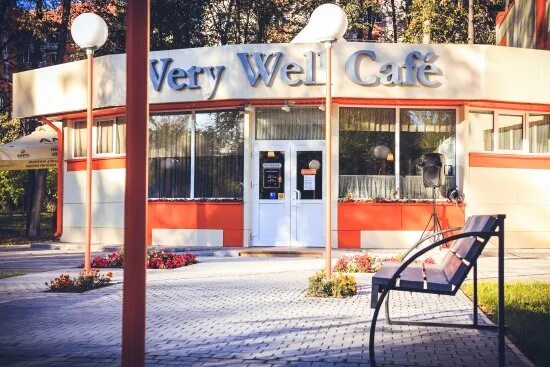 Very well cafe юбилейная ул 47 фото Солнечный день - Picture of Very Well Cafe, Pskov - Tripadvisor
